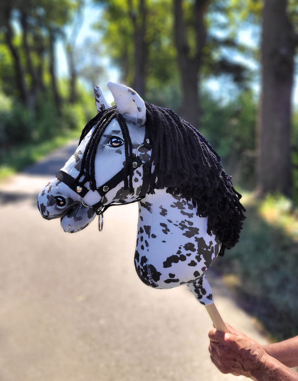 Premium Steckenpferd / Hobby Horse - Leopard mit schwarzem A3