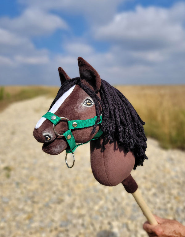 Super Hobby Horse - Super Hobby Horse Premium keppihevonen tummanruunikko hevonen A4