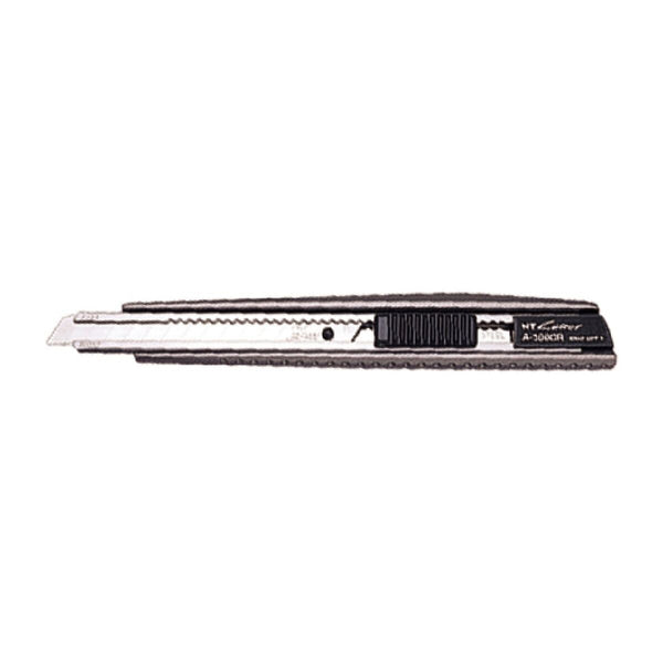 NT Cutter 9 mm leikkuri