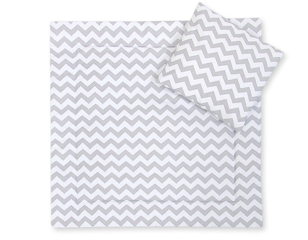 Babydecke 77x77cm und Kissen - Chevron Grey