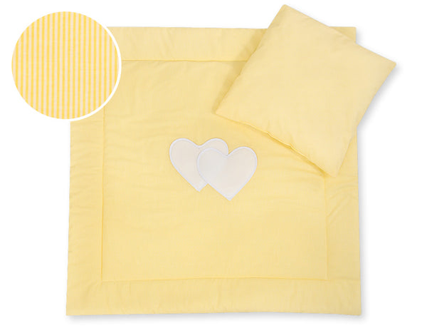 Babydecke 77x77cm und Kissen – Hanging Hearts Yellow Strips