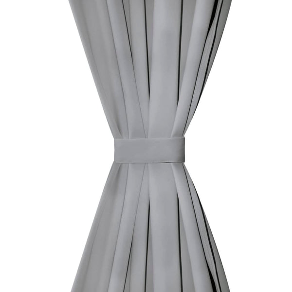 Grauer Mikrosatin-Fertigvorhang mit Ösen Capsuna 140x175cm (2 Stk.)
