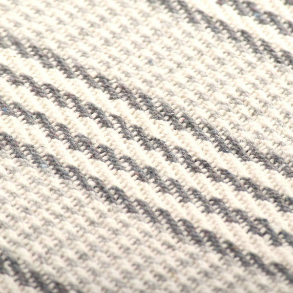Grau-weiß gestreifte Baumwolldecke Cosmetics 125x150cm