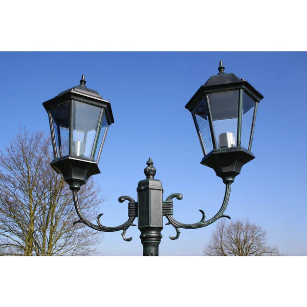Dunkelgrün/Schwarz Gartenleuchte Hildelgarde 230 (2-flammig, Aluminium)
