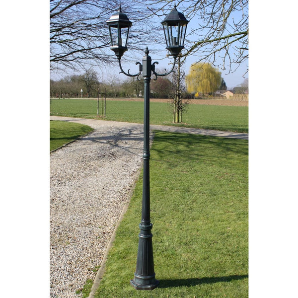 Dunkelgrün/Schwarz Gartenleuchte Hildelgarde 230 (2-flammig, Aluminium)