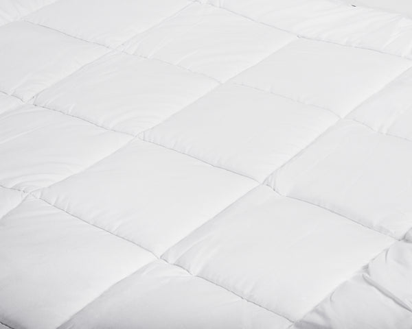 VUODEVAATTEET - 3D Air Micro Touch kevyt Peitto valkoinen