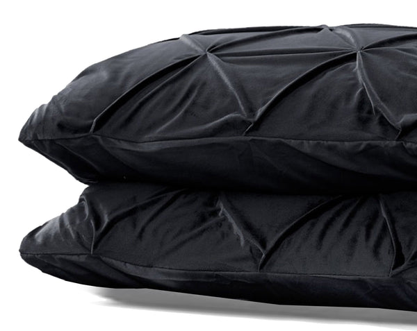 VUODEVAATTEET - Velvet Pintuck 2-pack tyynyliina musta