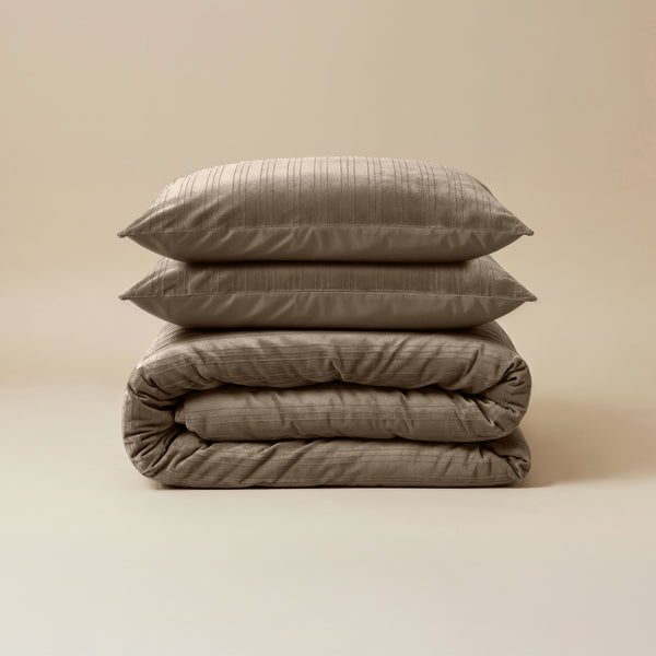 VUODEVAATTEET - Velvet Lining Taupe Pussilakanasetti