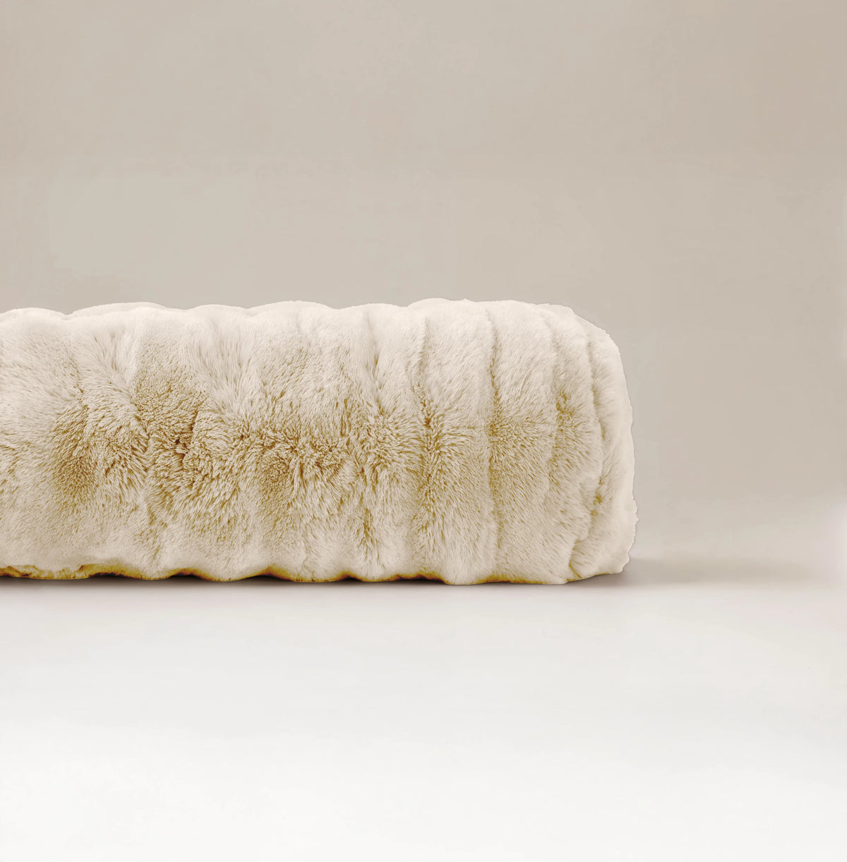 Coussin de corps doux Primaviera Deluxe Pompom