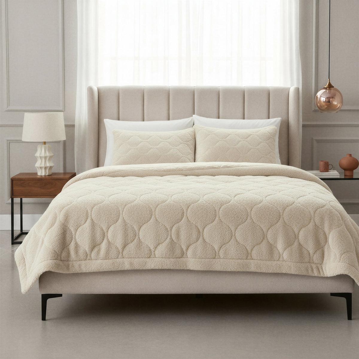 VUODEVAATTEET - Lazy peitto Teddy Beige ylellisillä tyynyliinoilla Tyynyliina