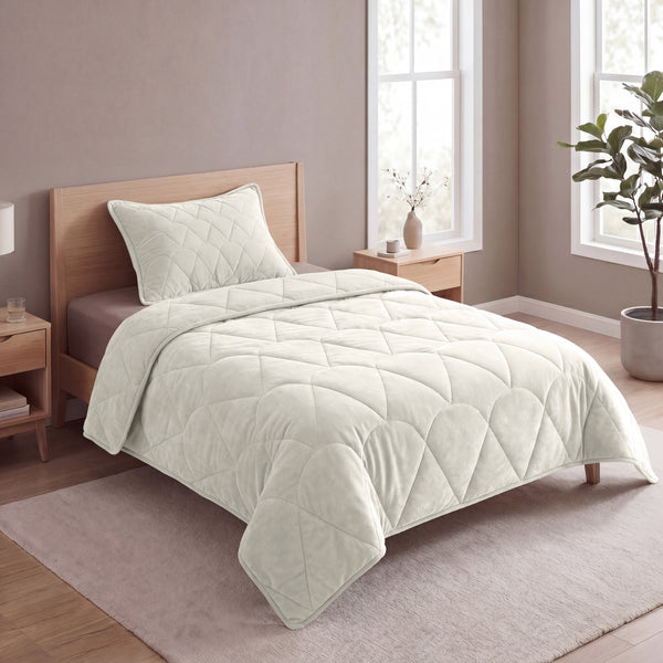 VUODEVAATTEET - Lazy peitto Velvet Beige ylellisillä tyynyliinoilla Tyynyliina