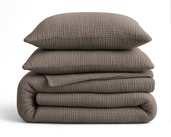 VUODEVAATTEET - Lazy peitto mousseline tumman Taupe tyynyliinoilla