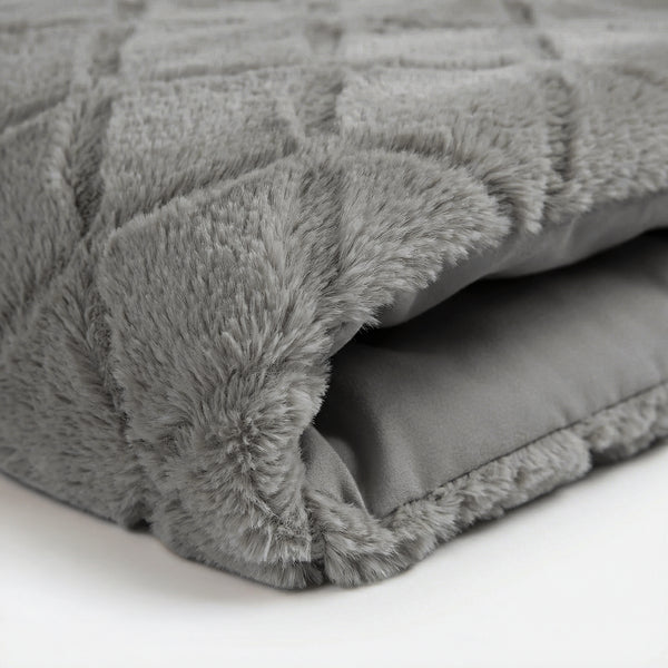 VUODEVAATTEET - Faux Fur Syon Harmaa Pussilakanasetti