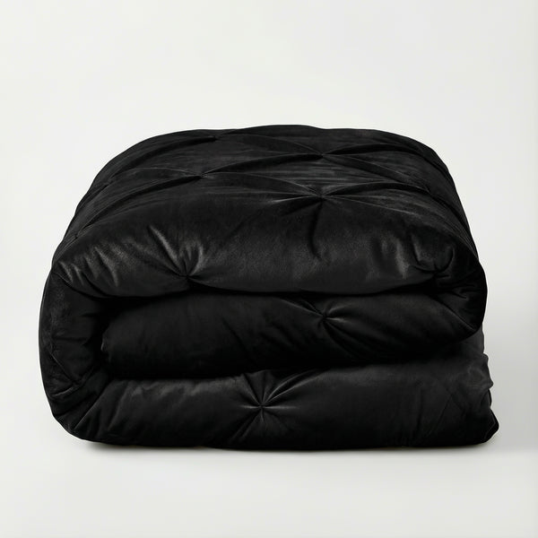 VUODEVAATTEET - Lazy Velvet Pintuck Musta Lazy peitto