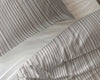 VUODEVAATTEET - Pinstripe Taupe Pussilakanasetti