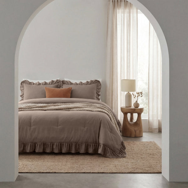 VUODEVAATTEET - Lazy peitto Ruffles Taupe