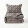 VUODEVAATTEET - Lazy peitto Pintuck Taupe/Harmaa