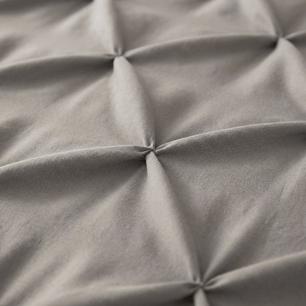 VUODEVAATTEET - Lazy Pintuck Tyynyliina 2-pack Taupe/Harmaa