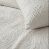 VUODEVAATTEET - Lazy peitto Salva Beige Tyynyliinoilla