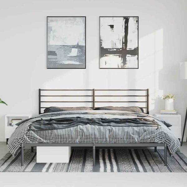 Schwarzes Metallbettgestell mit Kopfteil Petronius 193x203cm