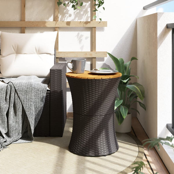Schwarzer Gartenseitentisch Tavian in Trommelform (Polyrattan und Holz)