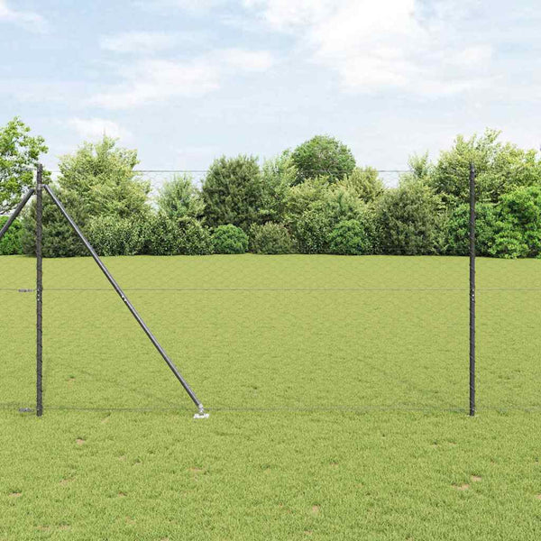 Aita 1.5 m x 50 m harmailla paaluilla