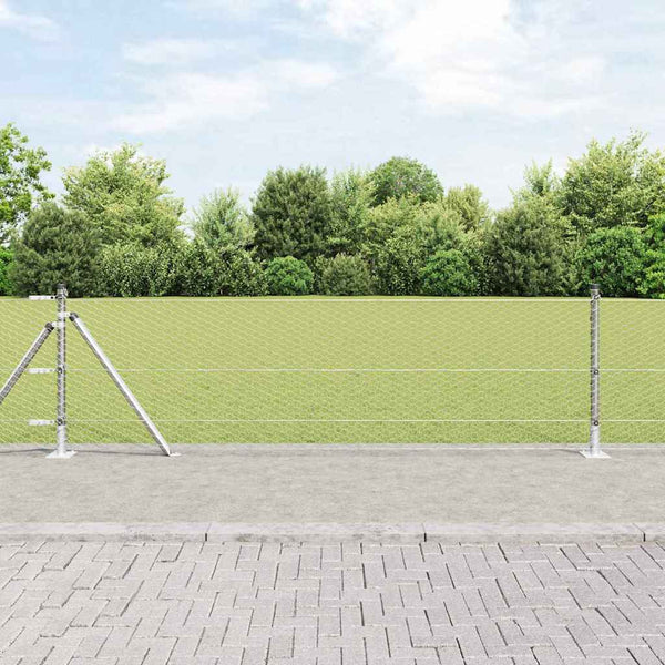 0,6 x 25 m aita Hopea paalujen kanssa