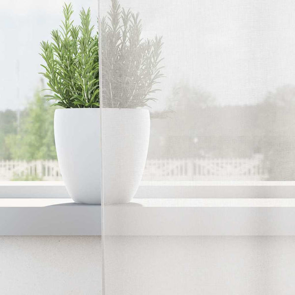 Weiße Voile-Gardinen mit Schlaufen, Modell Lopina (2 Stück)