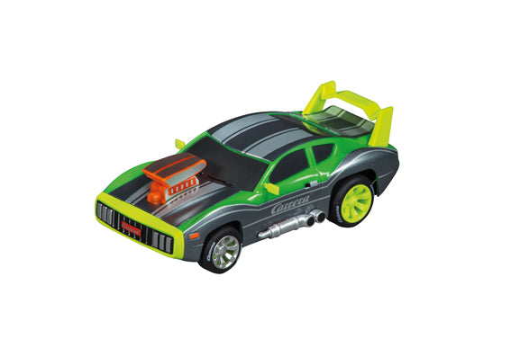 Carrera Go -autorata, jossa on suuri moottorilohko ja 6,3 metriä pitkä rata.