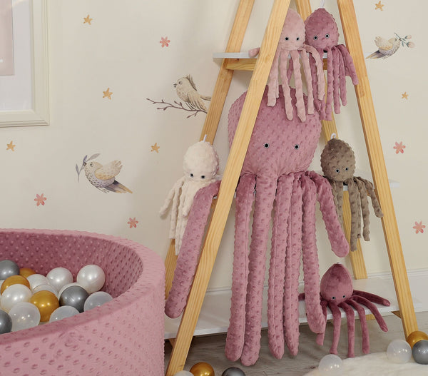 Polka Dot - Mustekala Minky Pehmolelu