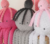 Kuscheltier Krake – gepunktetes Minky