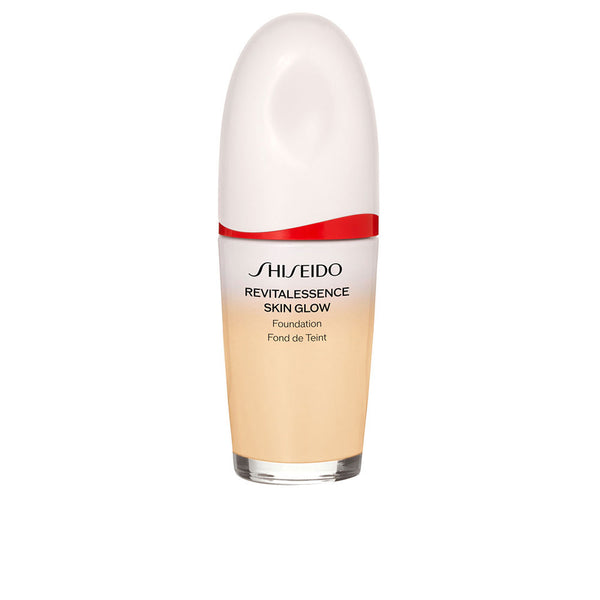 Shiseido Revitalessence Skin Glow Foundation #130 30Ml | Vuodevaatteet.fi